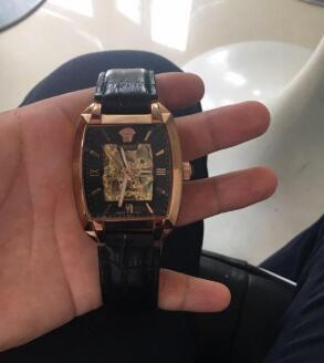 我勸你買個表是什么意思